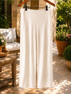 NWT Spanner Ozai N Ku White Crop Pants Size L Soft Jersey  Cruise Resort